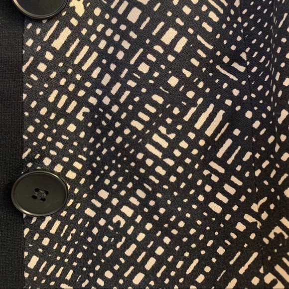 TALBOTS • Elegant, Sharp Mini Tan & Black Striped Blazer - Picture 5 of 5